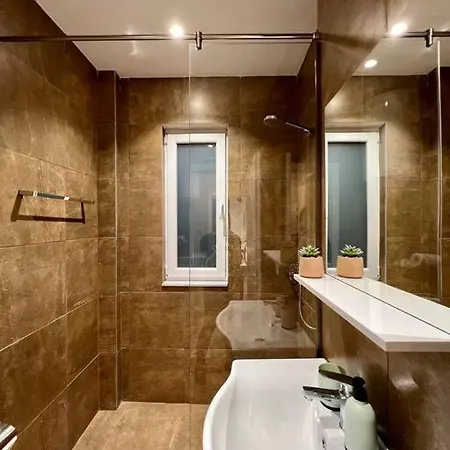 Destiny - Cozy Apartment At Myslym Shyri Tirana Exterior photo